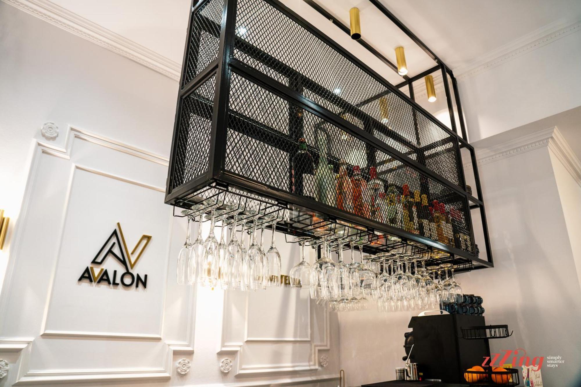 Avalon Boutique * فاليتا